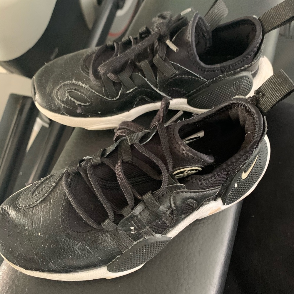 Kids sneakers